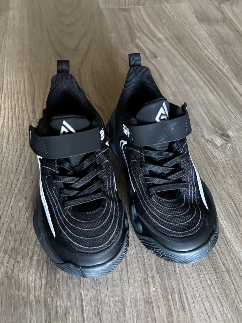 Kids Black Kyrie 7 Sneakers with Velcro Strap Size 12